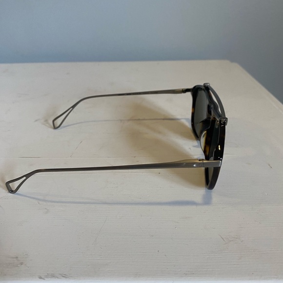 Quay Australia Polarized sunglasses - Picture 5 of 8